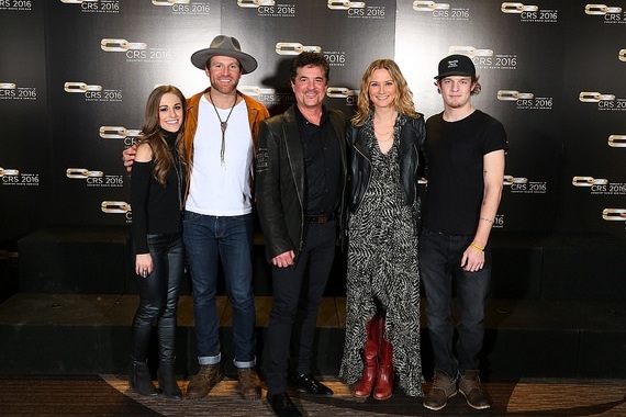 Pictured (L-R): Tara Thompson, Drake White, Scott Borchetta, Jennifer Nettles, Tucker Beathard. Photo: Sara Kauss