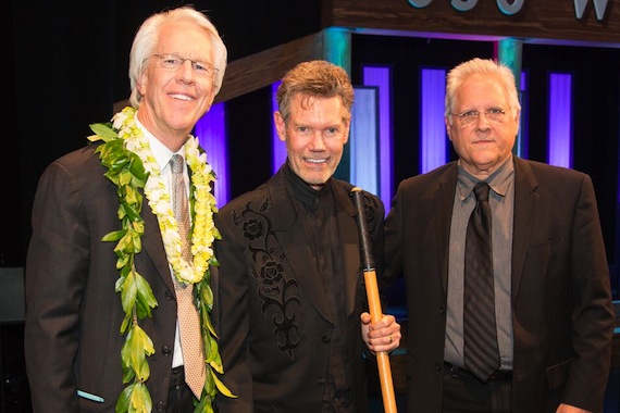 Pictured (L-R): Jim Ed Norman, Randy Travis, Kyle Lehning