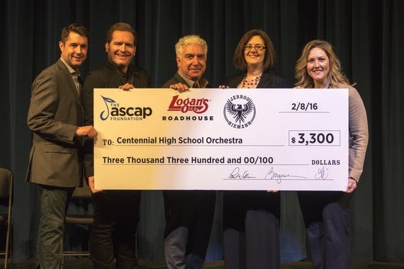 Pictured (L-R): ASCAP's Michael Martin, Jerrod Niemann, Logan's Roadhouse's Sam Borgese, and Centennial High School Orchestra Director Allison Cowan and Principal Dr. Leigh Webb. Photo: Ed Rode