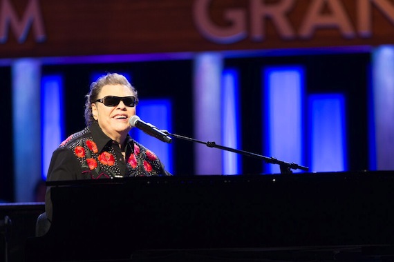 Ronnie Milsap performs at the Grand Ole Opry on Feb. 12, 2016, for the 40th anniversary of his membership. Photo: Chris Hollo.