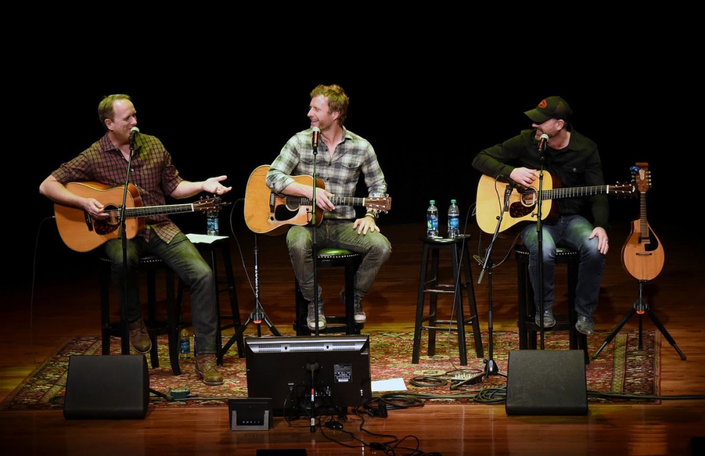 Pictured (L-R): songwriter Jim Beavers, Dierks Bentley, and songwriter Jon Randall perform at the Country Music Hall of Fame and Museum. Photo: Rick Diamond, Getty Images for the Country Music Hall of Fame and Museum 