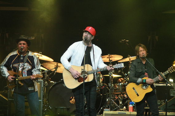 Sam Hunt performs. Photo: Moments By Moser Photography