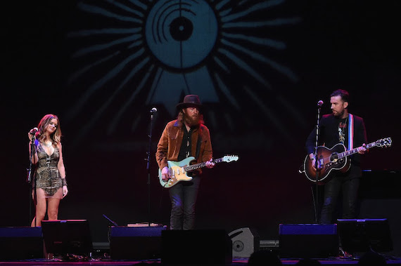 Maren Morris & Brothers Osborne performance of "Fire Away." Photo: Rick Diamond, Getty Images