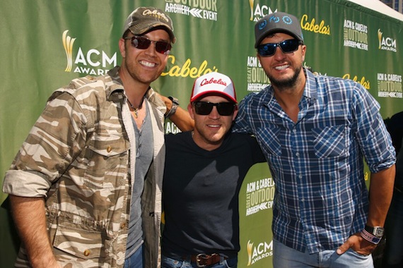 Pictured (L-R): Lucas Hoge, Justin Moore, Luke Bryan. Photo: Getty Images/ACM