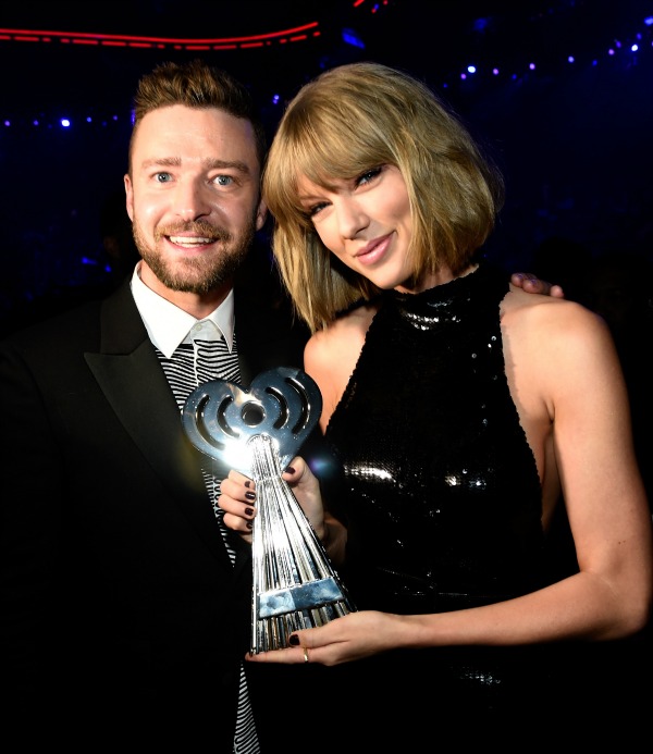 INGLEWOOD, CALIFORNIA - APRIL 03: Singer Taylor Swift (R), winner of the Best Tour award, and singer Justin Timberlake pose backstage at the iHeartRadio Music Awards which broadcasted live on TBS, TNT, AND TRUTV from The Forum on April 3, 2016 in Inglewood, California. (Photo by Kevin Mazur/Getty Images for iHeartRadio / Turner)