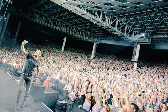 Dierks Bentley performs to a sold-out crowd of more than 15,000 on Sunday evening (May 22) at DTE Energy Music Theatre. Photo: facebook.com/dierksbentley