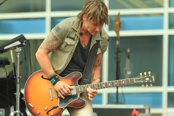 Keith Urban Free Bridgestone Concert 5.9.16 (C) Moments By Moser Photography