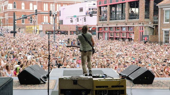 Keith Urban performs in Nashville on May 9, 2016. Photo: Andy Snyder