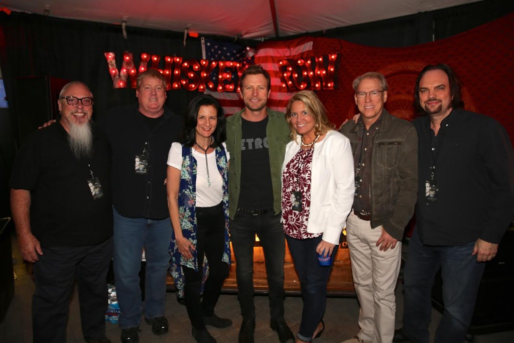 Bentley is pictured here with Spotifys John Marks, ASCAPs Mike Sistad, CMTs Leslie Fram, Apples Sally Seitz, CMTs John Hamlin and MusicRows Sherod Robertson