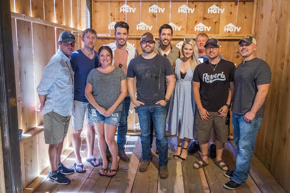 ?(Pictured L-R): ASCAP's Michael Martin, Ashley Gorley, ASCAP's Alison Webber, Property Brothers' Jonathan Scott, Deric Ruttan, Property Brothers' Drew Scott, ASCAP's Beth Brinker and Mike Sistad, Chris DeStefano and Jon Nite at the ASCAP Hit Songwriters Round at the HGTV Lodge 