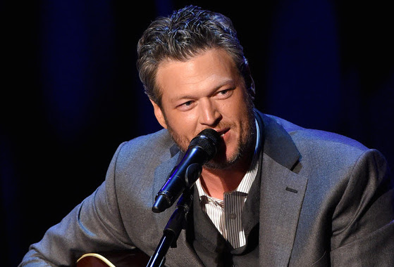 Blake Shelton performs at the Country Music Hall of Fame and Museum