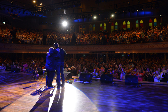 Pictured (L-R): Craig Wiseman, Blake Shelton.