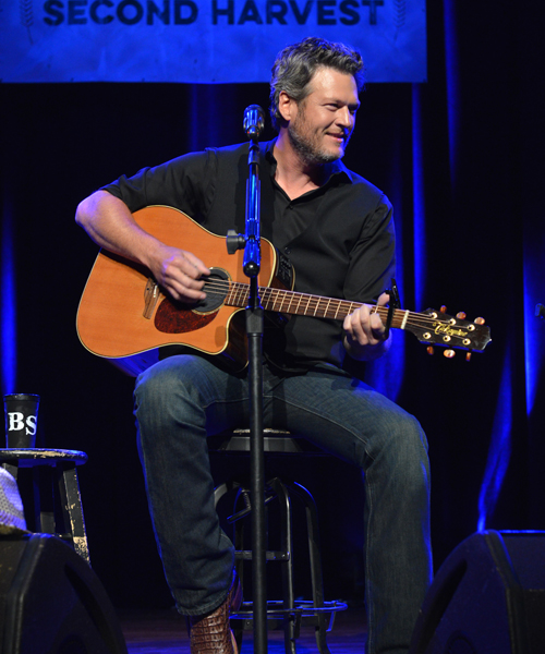 Blake Shelton.