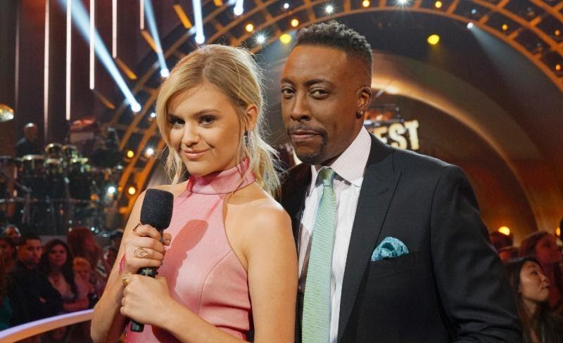 'Greatest Hits' co-hosts Kelsea Ballerini and Aresenio Hall.