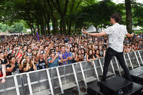 The Weathers on the 2016 BMI Stage at Lollapalooza.