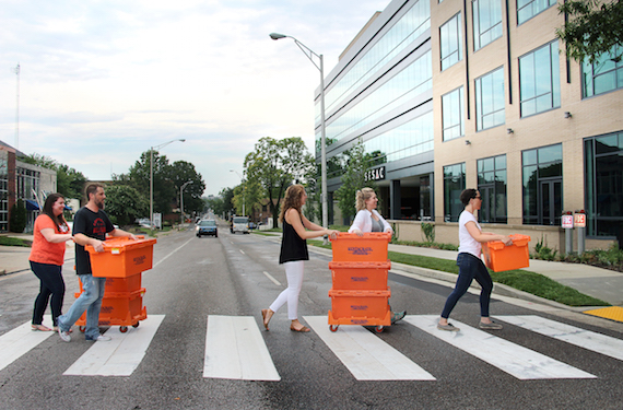 CMA staff members on Wednesday, July 20, 2016 begin moving to new Music Row offices at 35 Music Square East, Suite 201, in Nashville. Photo: Christian Bottorff / CMA 