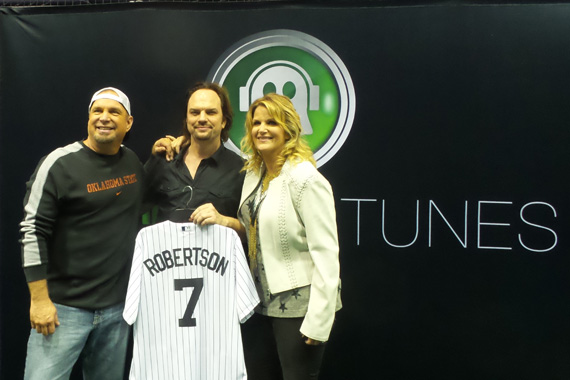 Pictured (L-R): Garth Brooks, MusicRow Publisher/Owner Sherod Robertson, and Trisha Yearwood backstage before Garth Brooks' Yankee Stadium show in New York City on Saturday, July 9, 2016.