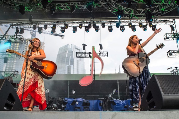 Maddie & Tae. Photo: Ann Richardson