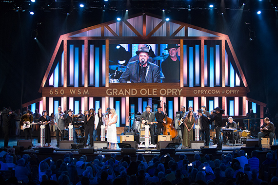 Gill joined onstage by all of his friends and family for the final performance of the night- "Liza Jane."