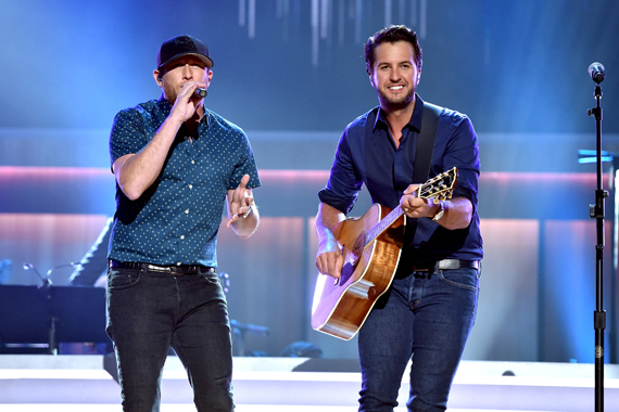 Singer-songwriters Cole Swindell and Luke Bryan perform onstage during the 10th Annual ACM Honors at the Ryman Auditorium on August 30, 2016 in Nashville, Tennessee. (Photo by John Shearer/Getty Images for ACM)