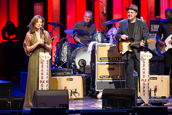  Amy Grant joined Gill for "House of Love" and "Whenever You Come Around."