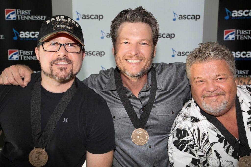 Pictured (L-R): Songwriter Deric Ruttan, Blake Shelton, songwriter Craig Wiseman. Photo: Ed Rode for ASCAP