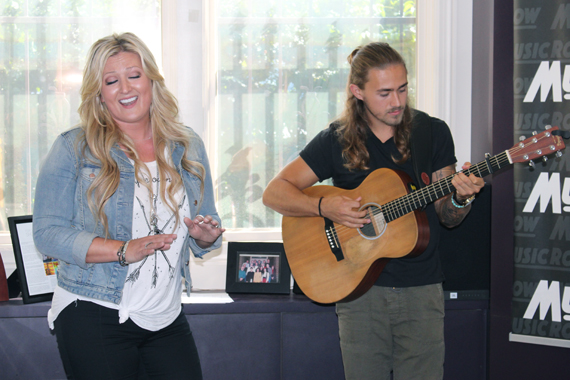 Erica Nicole performs for MusicRow staffers. Photo: Molly Hannula