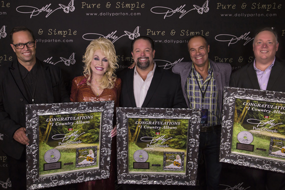 Pictured (L-R): Shane Carter, President, Sony Music Entertainment Canada, Inc.; Dolly Parton; Danny Nozell, President/CEO, CTK Management; Simon Rayner, Director, Marketing, Sony Music Entertainment Canada, Inc.; Kirt Webster, President, Webster Public Relations