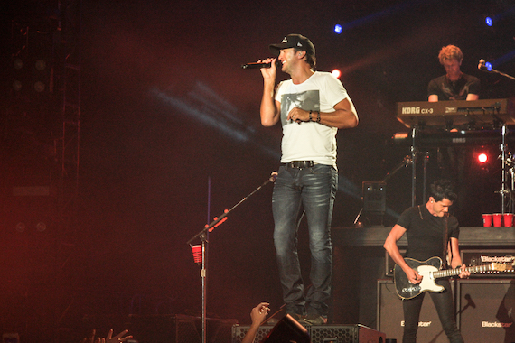 Pictured: Luke Bryan performs at LA Forum. Photo: SAMSUNG CSC