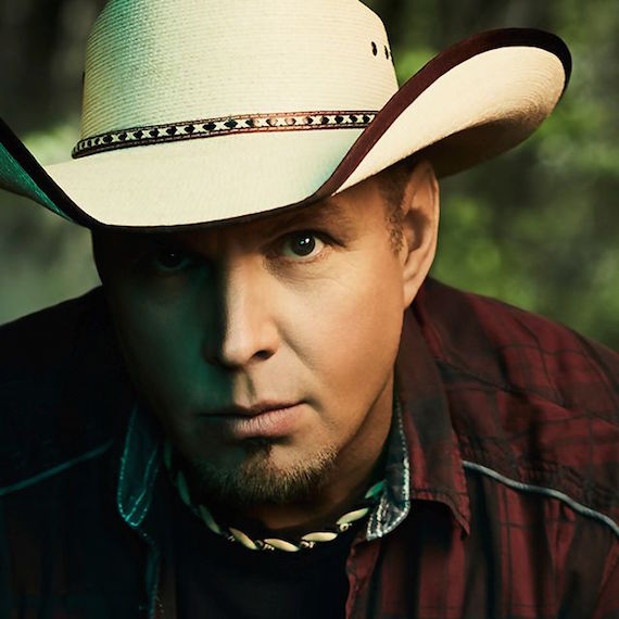 garth-brooks-2016-courtesy-pearl-records