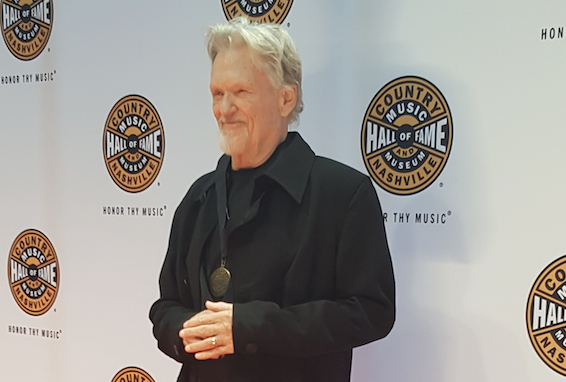 Kris Kristofferson on the CMHoF Medallion Ceremony Red Carpet. Photo: Bev Moser/Moments By Moser