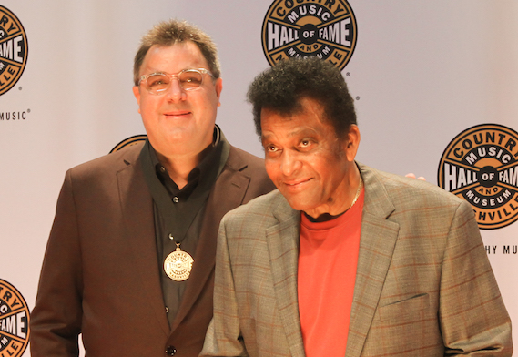 Vince Gill with Charlie Pride on the CMHoF Medallion Ceremony Red Carpet. Photo: Bev Moser/Moments By Moser