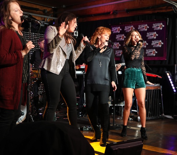  (ABC/Chris Hollo) HILLARY SCOTT, REBA MCENTIRE, CASSADEE POPE