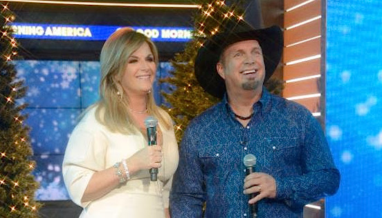 Garth Brooks and Trisha Yearwood perform on Good Morning merica